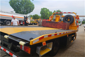 晋中附近拖车电话号码服务